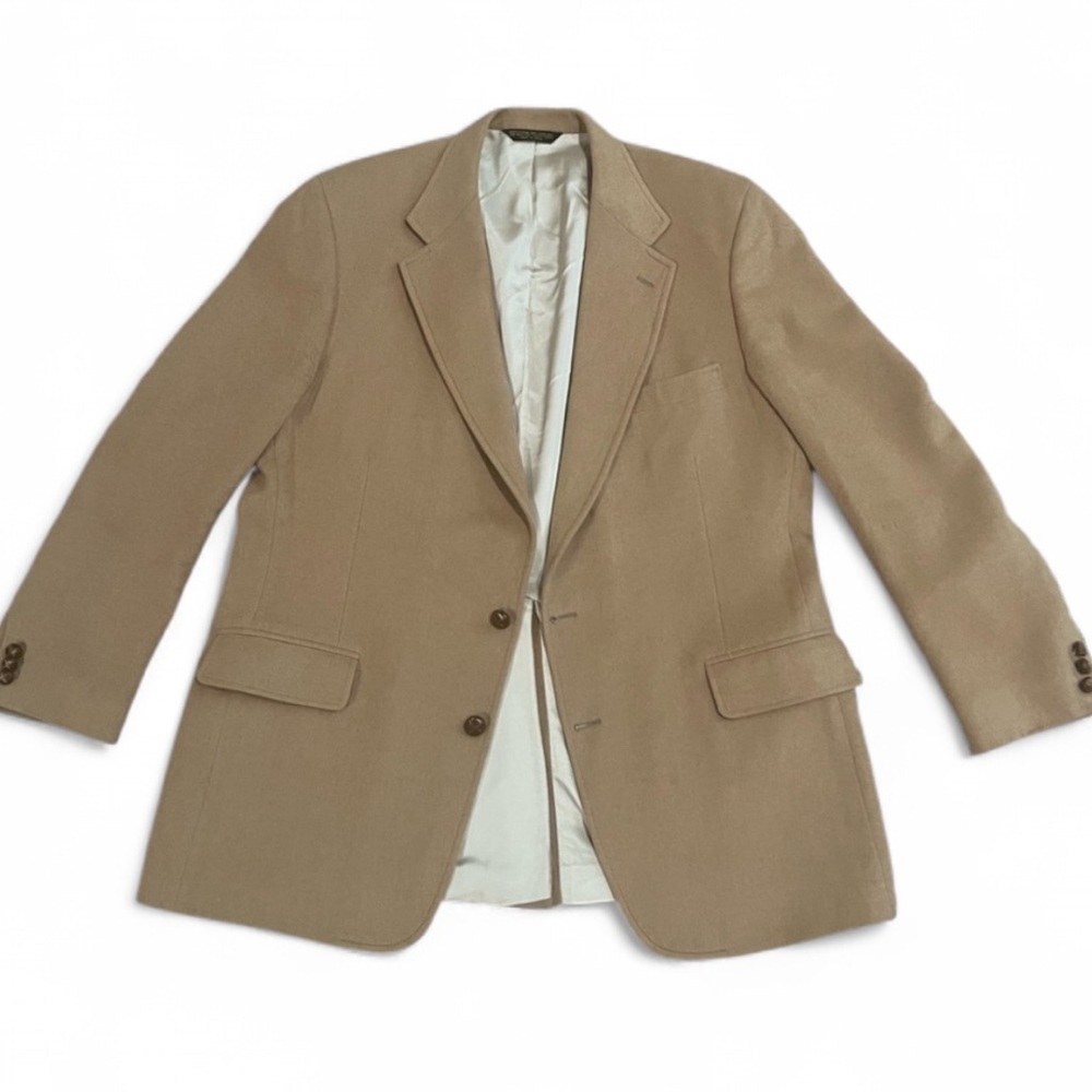 VINTAGE 100% Camel Hair Blazer with Woven Leather Button Detail Unisex. Chic.